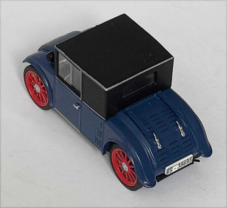 SHUCCO_Ref 02975 Hanomag Kommissbrot. Escala 1/43. Sem caixa, como novo.