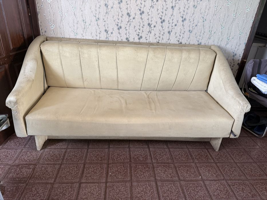 Продам розкладний диван