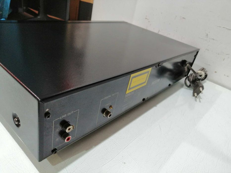 CD Yamaha CDX-550E