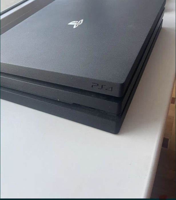 La PLAYSTATION 4 PRO est disponible! - Insert Coin