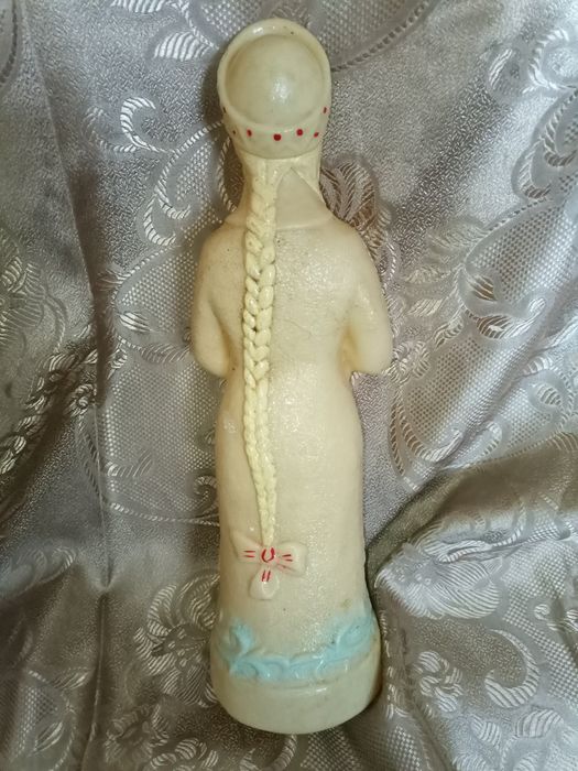 Раритетные Дед Мороз (каркас) и две Снегурочки(каркас и пластмас)
