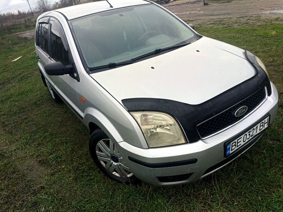 Терміново продам Ford Fusion 2003р
