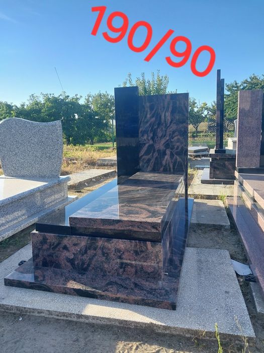 Nagrobki granitowe