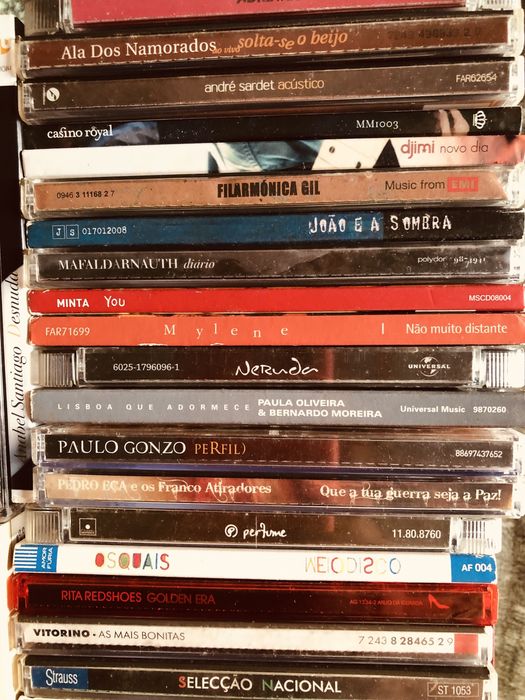 Música francesa, italiana, portuguesa, sul-americana e africana