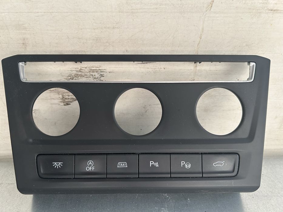 RAMKA NAWIEWU VW TOURAN II 5T 5TB863041B