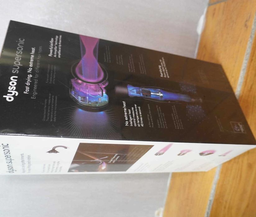 Nowa zafoliowana Inteligentny suszarka Dyson HD08