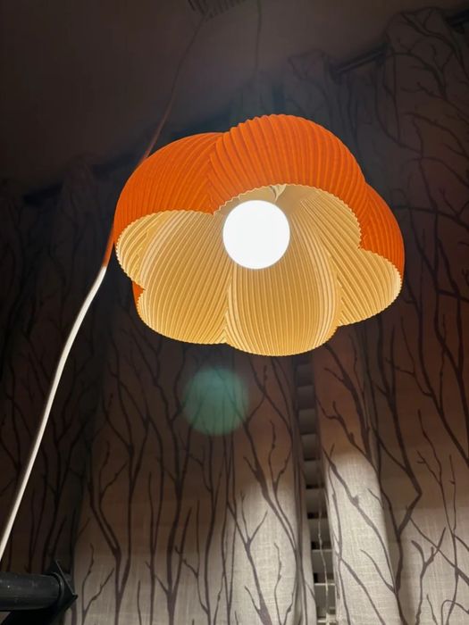 Абажур ,, Квіткова тінь ,,