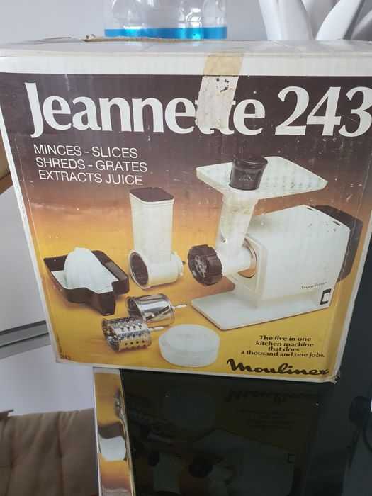 Máquina antiga jennete
