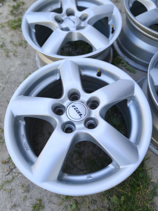 Диски 5/114.3 R15