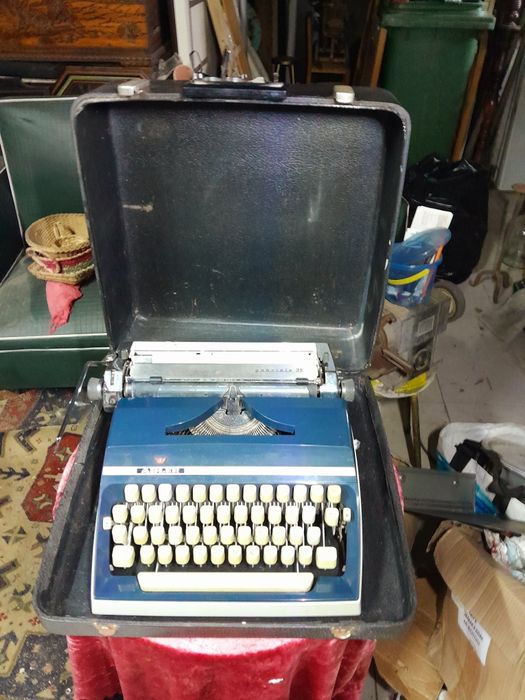 Antiga máquina de escrever