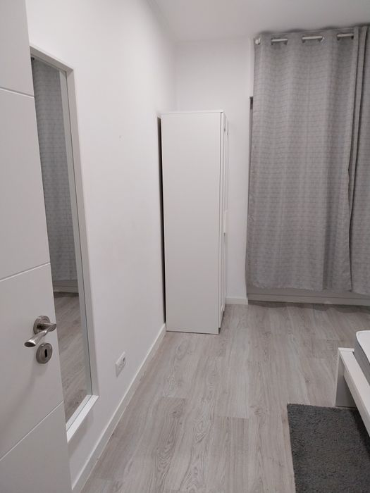 Quarto mobilado no Cacém