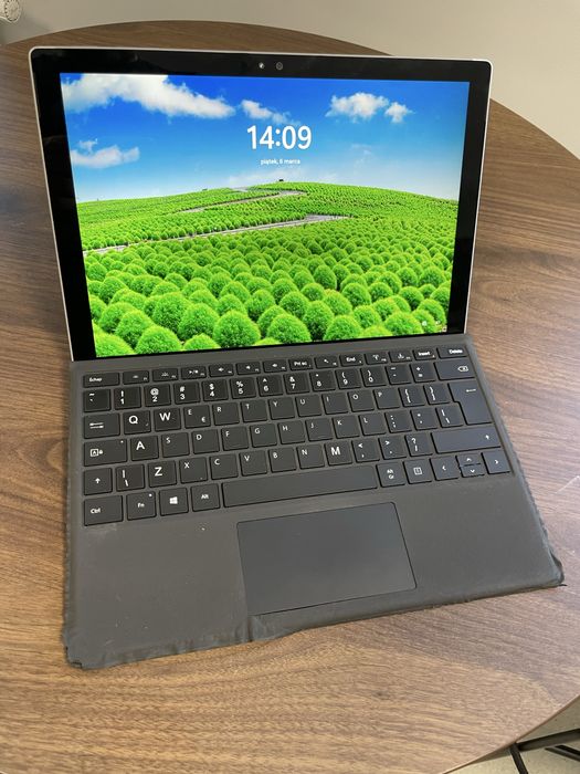 Tablet Microsoft Surface Pro 4 12,3" 2736x1824 Windows 11 8/256