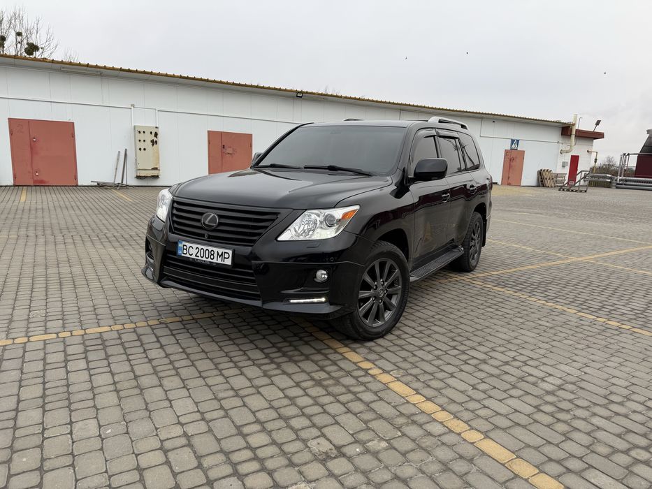 Продам авто Lexus LX570 F Sport