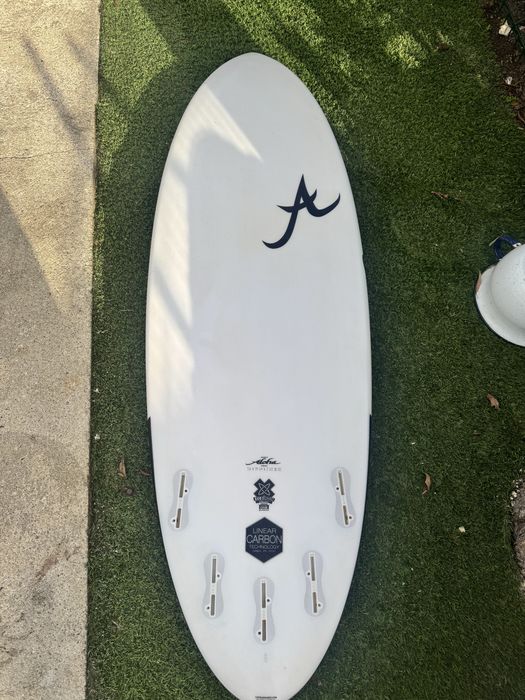 Prancha de Surf Aloha EPS Carbon
