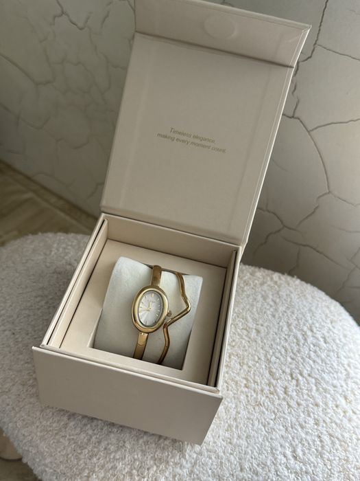 В наявності  новий оригінальний годинник Burker