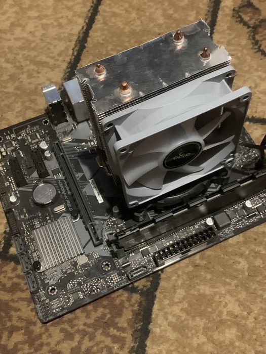 s1151 g8-9 Intel B360 4*DDR4 Asus Prime B360M-A з процесором і3 9100f