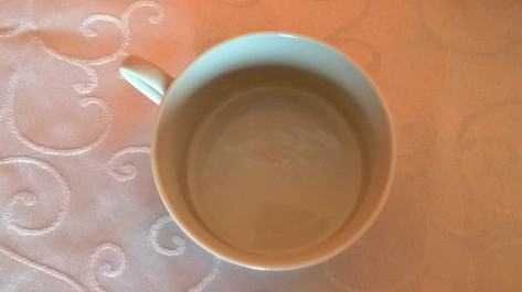 Zestaw kubków zdobionych