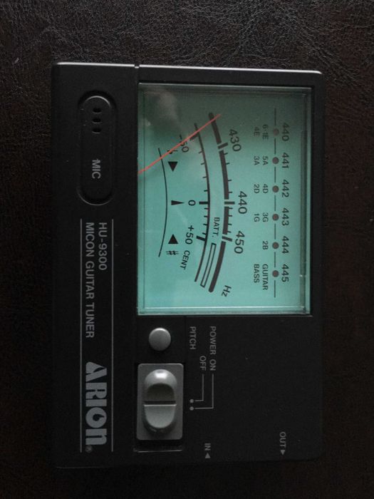 Afinador de Guitarra e Baixo, made in Japan