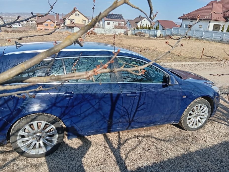 Продам opel insignia