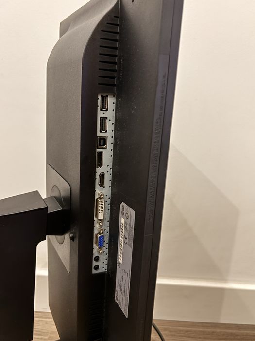 Monitor LG Full HD 24” (61cm)