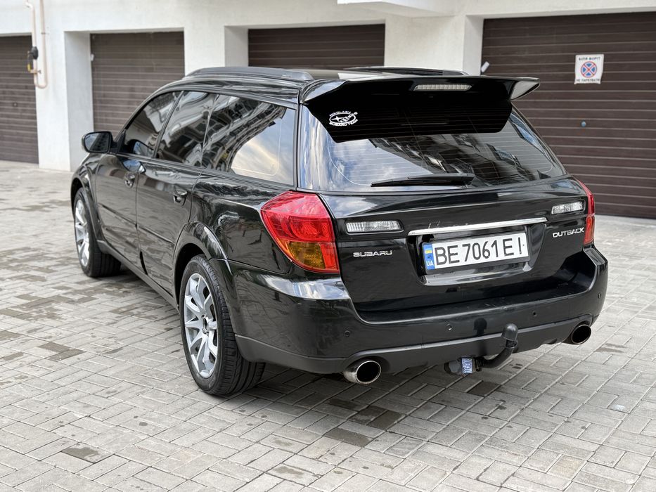 Продам Subaru Outback 3.0 автомат