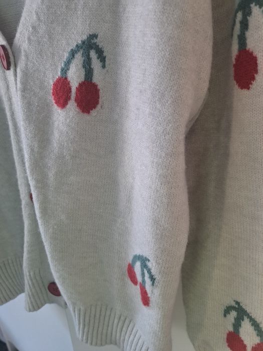 Sweterek sweter wiśnie czereśni owoce szary beż M L