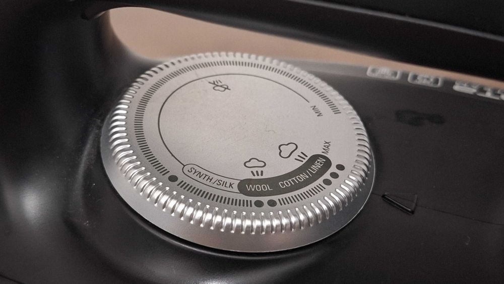 Ferro com caldeira silence technology rowenta