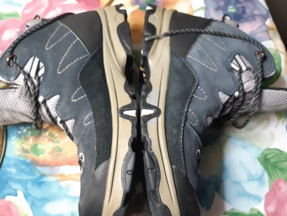 Треккинговые демисезонные ботинки
MEINDL GORE- TEX мембрана