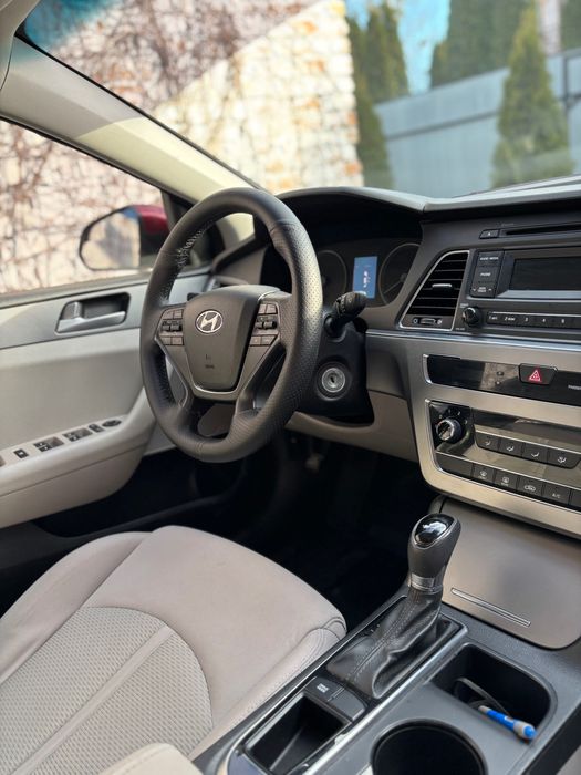 Автомобіль Hyundai sonata