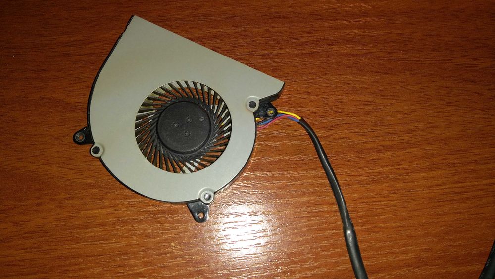 Вентилятор  LG EAL61800806