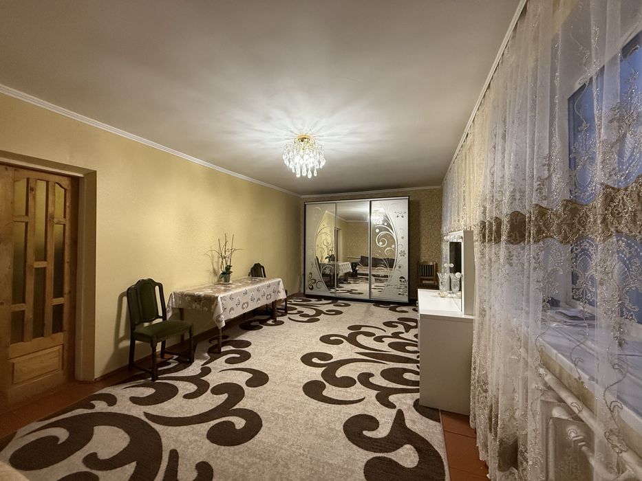 Продаж будинку та 8 соток землі біля Вінниці | с. Майдан Чапельський