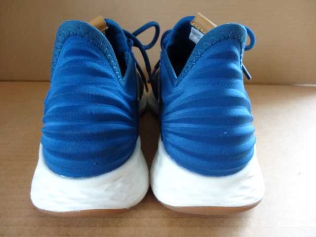 Buty NEW BALANCE FRESH FOAM ROAV BACKPACK roz 44 Bieganie Sportowe Męs