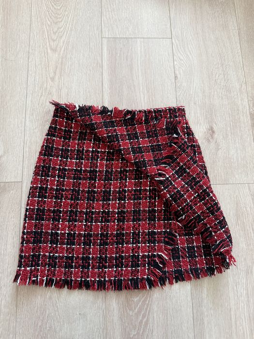 Spódniczka mini z wełną XS 34 Stradivarius