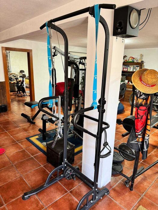 Equipamento completo de ginásio