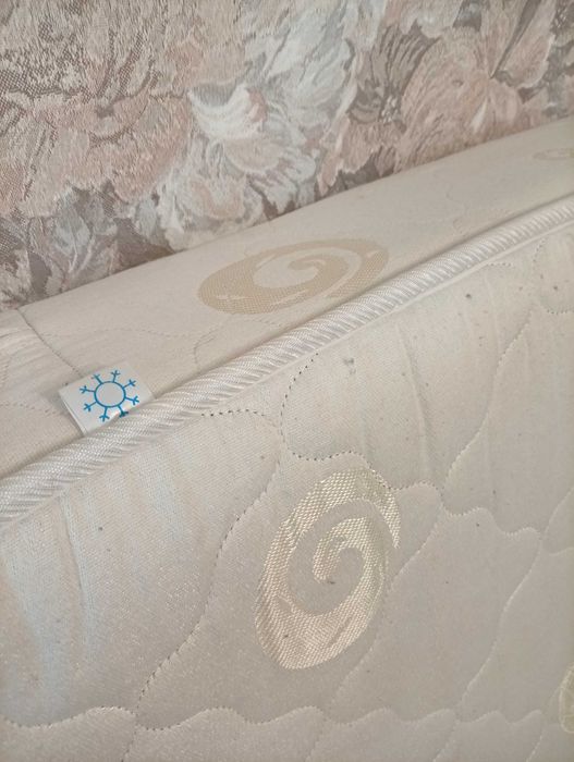 продам матрас 140/200 ортопидический.