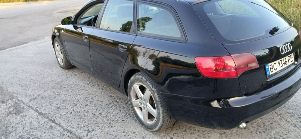 Автомобіль Audi A6