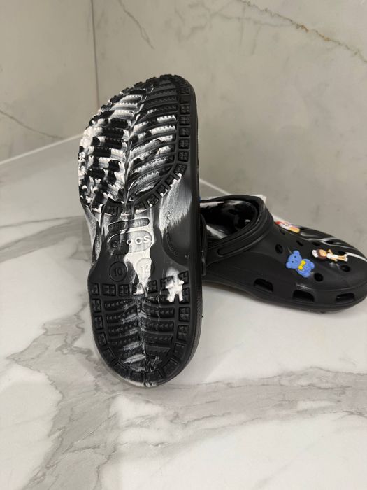 Crocs Baya Marbled Clog  Чорно-білі M7/M10