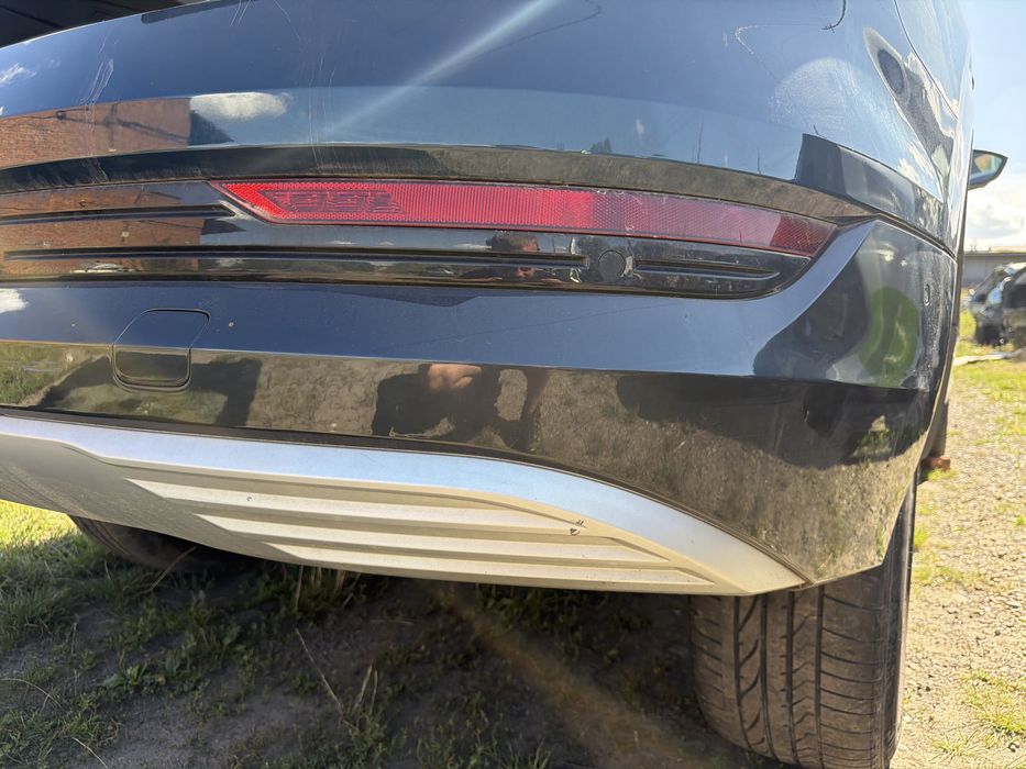 Задній бампер у зборі Audi E-Tron GE 2018-2023 синій LV5Z 4KE807511