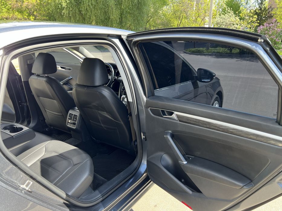 VW Passat SE 2018