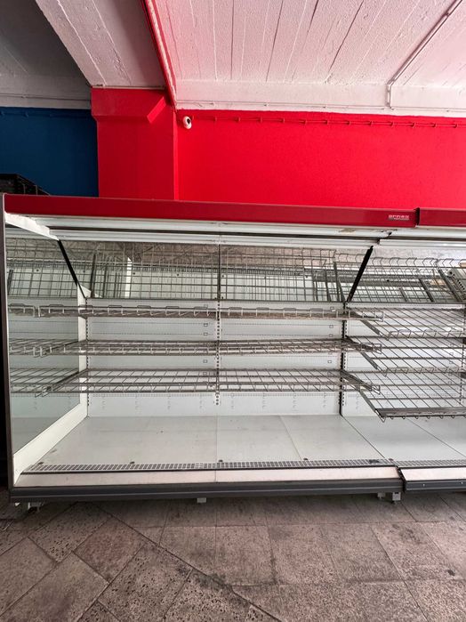 Móvel de Refrigeração ARNEG com motores – Profissional