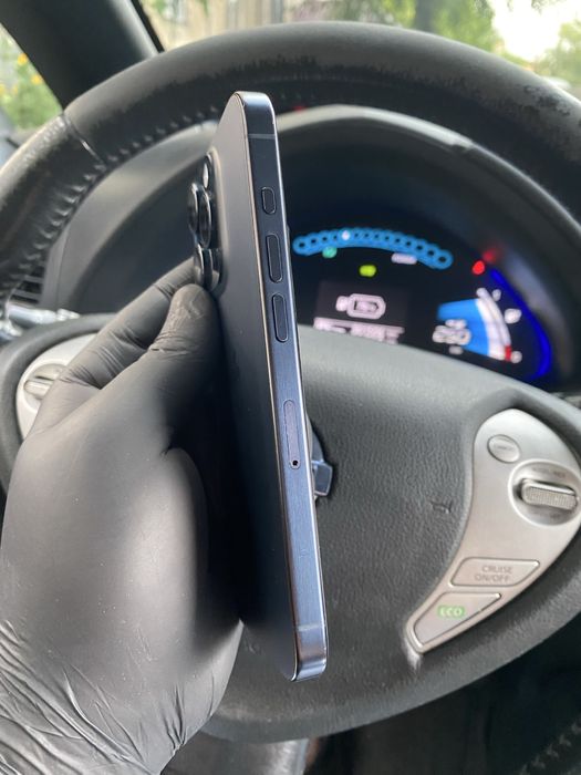 iPhone 15 pro 128 gb. Original