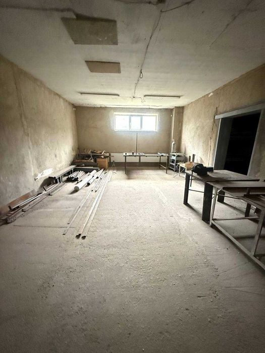 Здається виробниче або складське приміщення 800 кв.м. добрий стан.