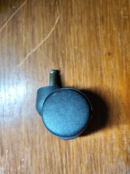 Колёсики для офисного кресла