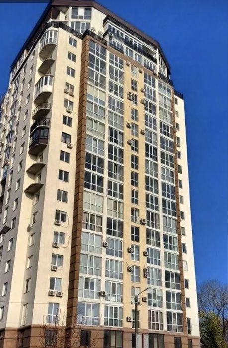 Квартира 90 м2 вул. Петра Сагайдачного ( Бородинька ) 1В