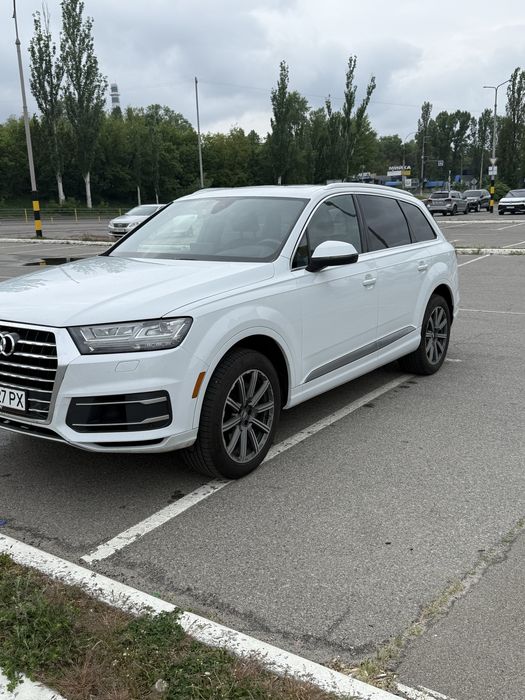 Audi Q7 premium plus