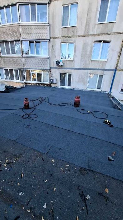 Кровельщики. Ремонт крыши и кровли. Строительство крыши.Опытный мастер