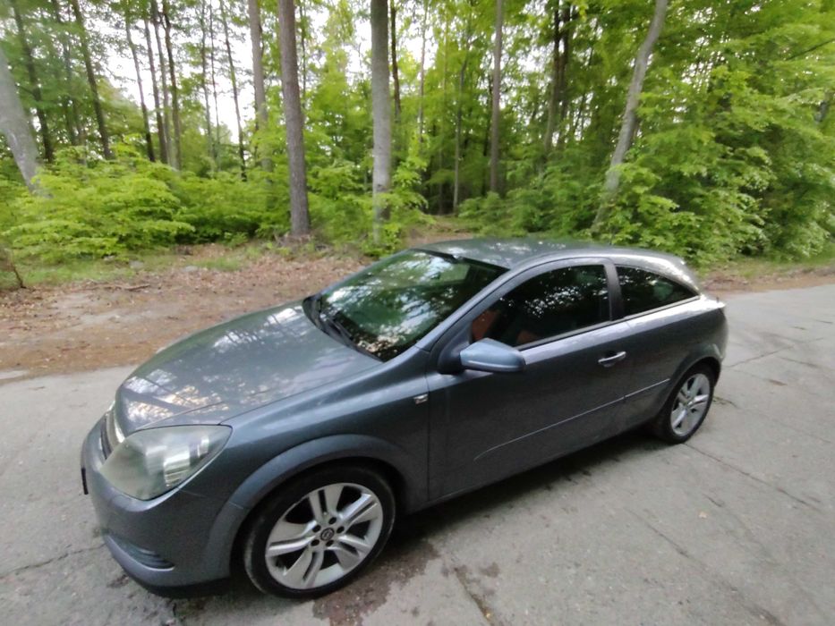 Opel Astra GTC 1.6 B/G