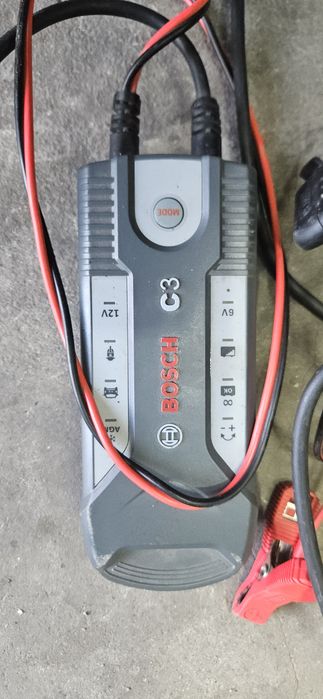 Зарядный пристрій bosch c3