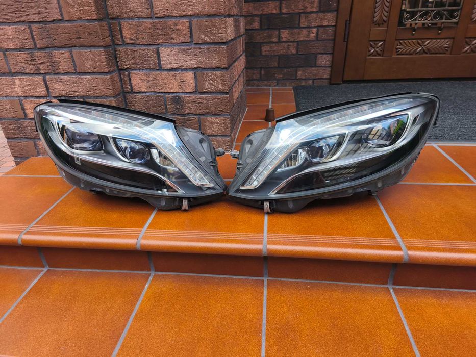 Продаж фар на Mercedes-Benz S 222 оригінал