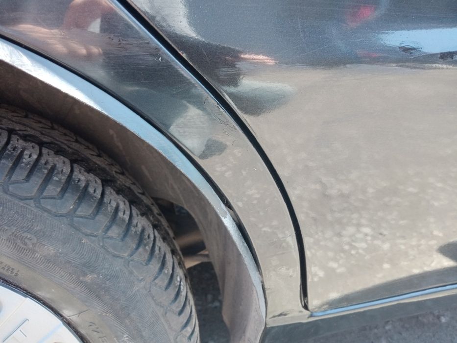Продам семейный автомобиль.